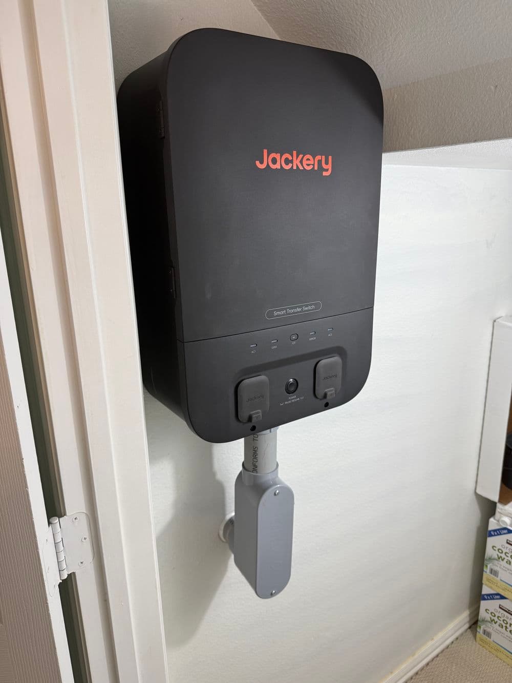 Gallery photos for Jackery Battery Backup and Automatic Transfer Switch Install in Dallas: Image #2
